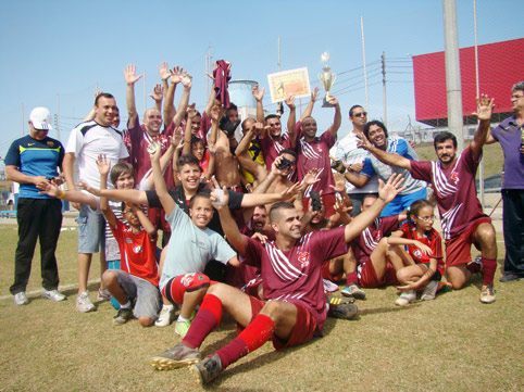 Ilha Quadrada é o campeão do 1º Campeonato de Futebol Metroviários Unidos