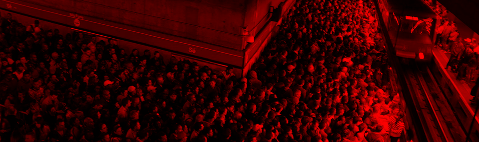 Funcionários da estação Sé e o Sindicato dos Metroviários lamentam a morte de deficiente visual na estação