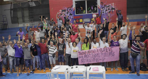 Assembleia aprova pauta de reivindicações