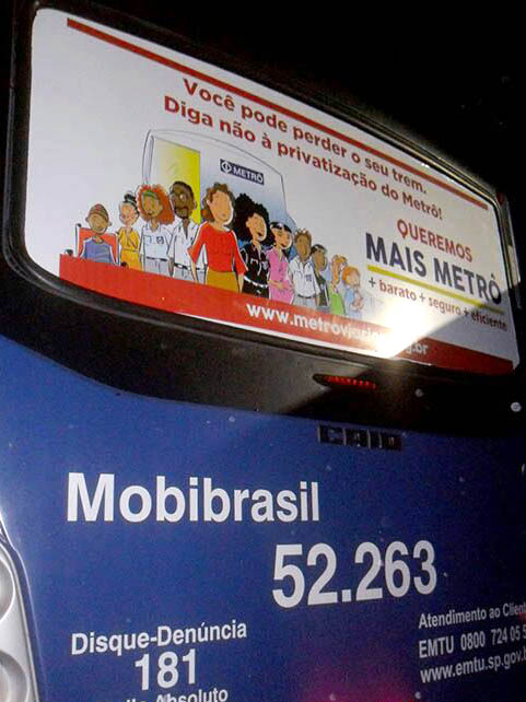 Banner da Campanha Contra a Privatização em ônibus